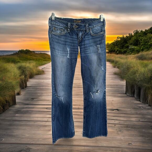 Silver Jeans Womens Sz 27 W 31 L Tuesday Low Rise Blue Denim Boot Cut Distressed - Picture 1 of 7